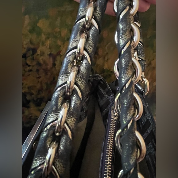 FENDI Zucca MIA Large  Bag. Like new condition.full inclusion . Authentic w/COA - Picture 7 of 16